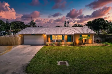 895 E Baffin Drive Venice FL 34293