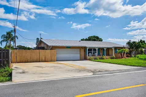895 E Baffin Drive Venice FL 34293