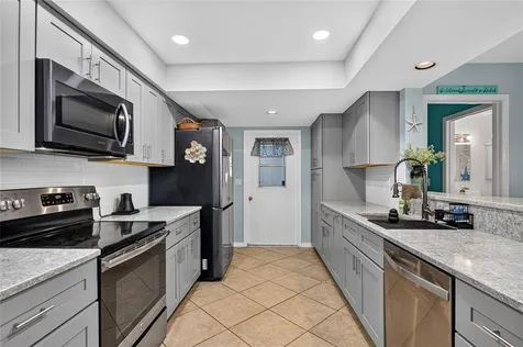 895 E Baffin Drive Venice FL 34293