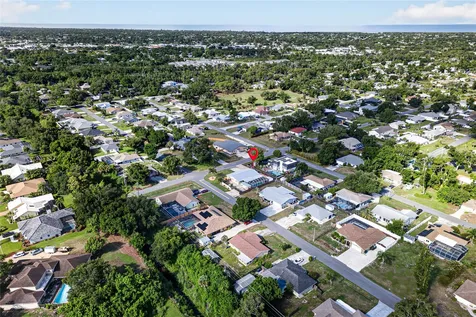895 E Baffin Drive Venice FL 34293