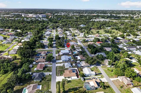 895 E Baffin Drive Venice FL 34293