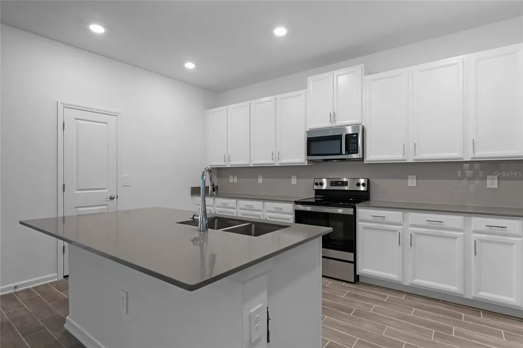 8180 Sayings Drive Winter Garden FL 34787