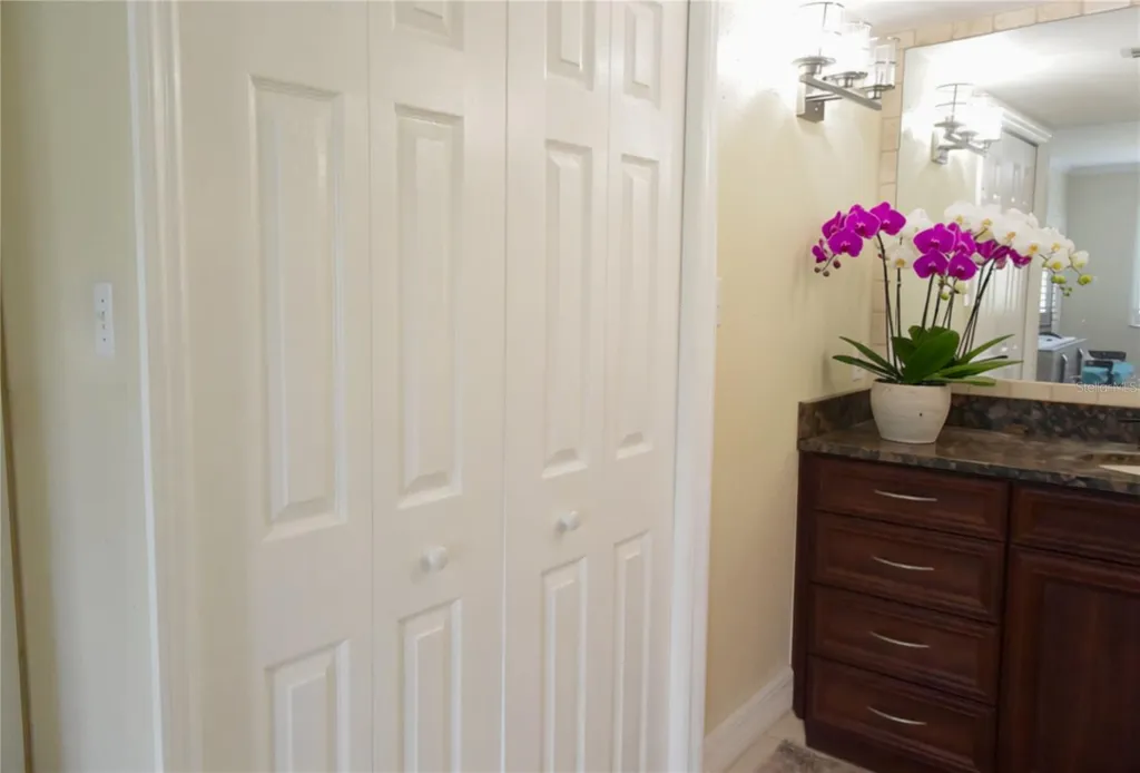 5231 Lake Village Drive Sarasota FL 34235