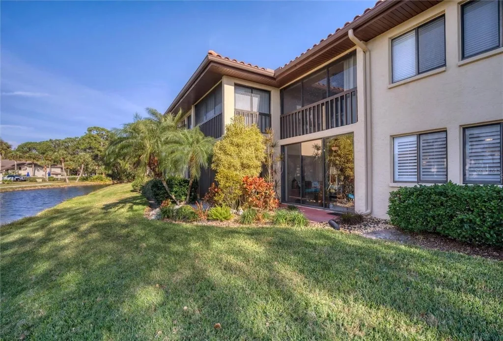 5231 Lake Village Drive Sarasota FL 34235