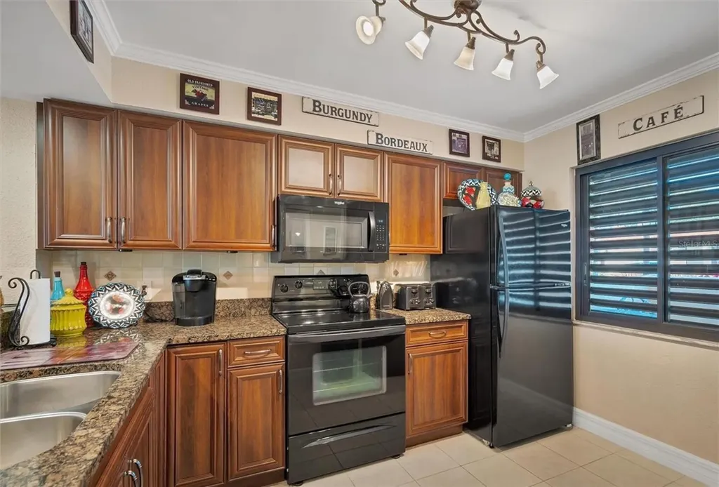 5231 Lake Village Drive Sarasota FL 34235