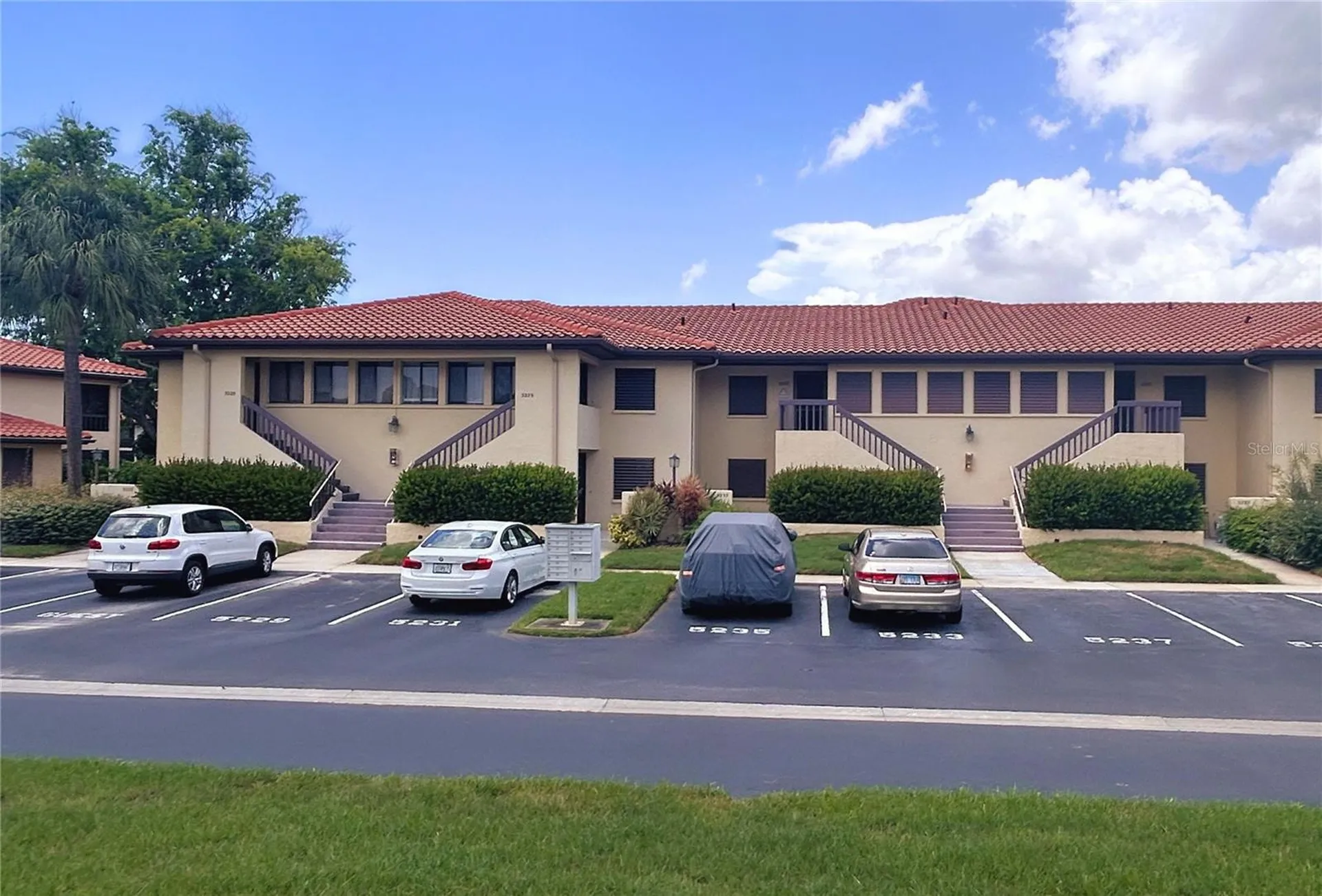 5231 Lake Village Drive Sarasota FL 34235