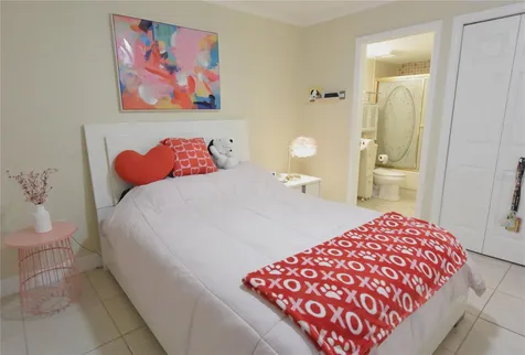 5231 Lake Village Drive Sarasota FL 34235