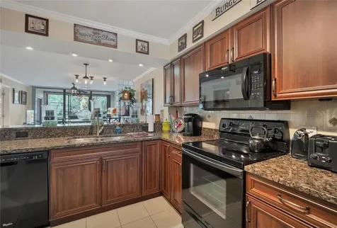 5231 Lake Village Drive Sarasota FL 34235