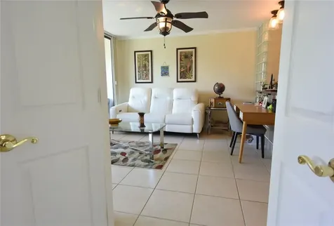 5231 Lake Village Drive Sarasota FL 34235