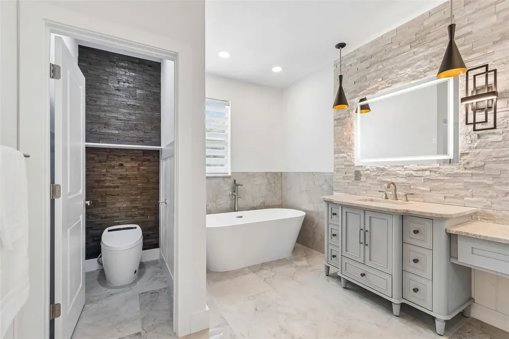 3426 Channelside Court Safety Harbor FL 34695