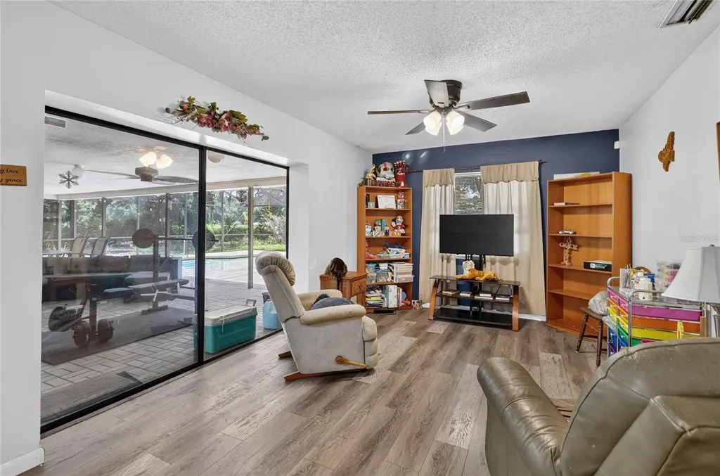 2709 W Sam Allen Road Plant City FL 33565