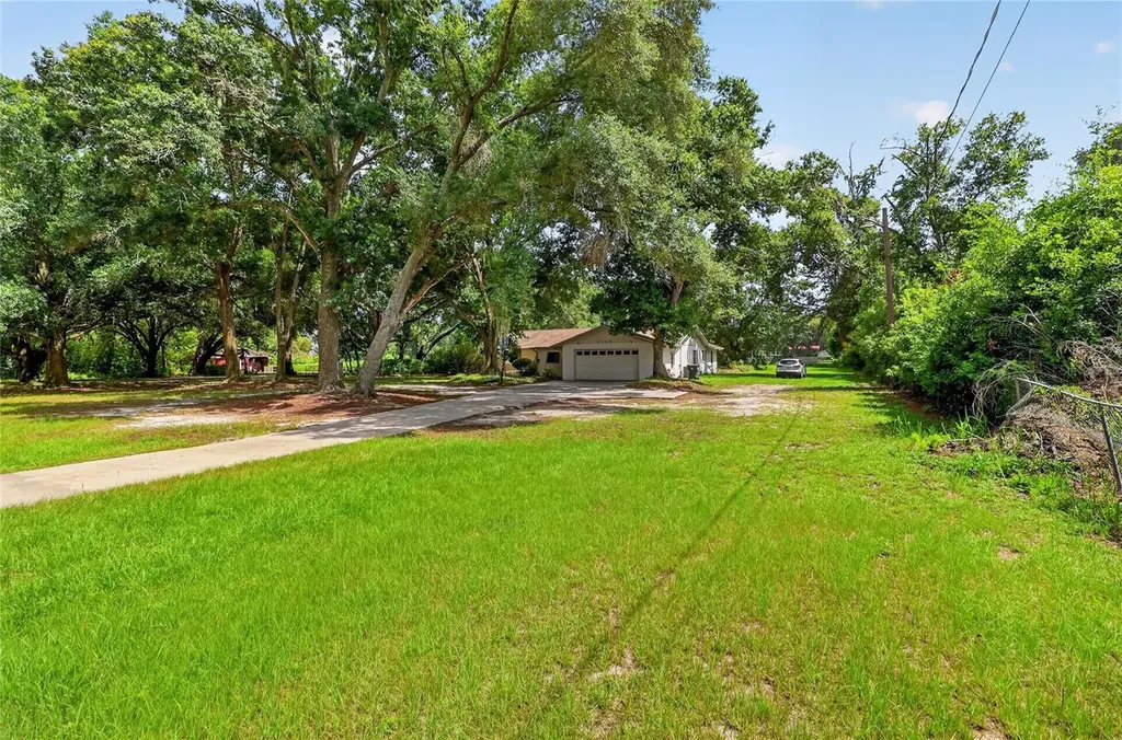2709 W Sam Allen Road Plant City FL 33565