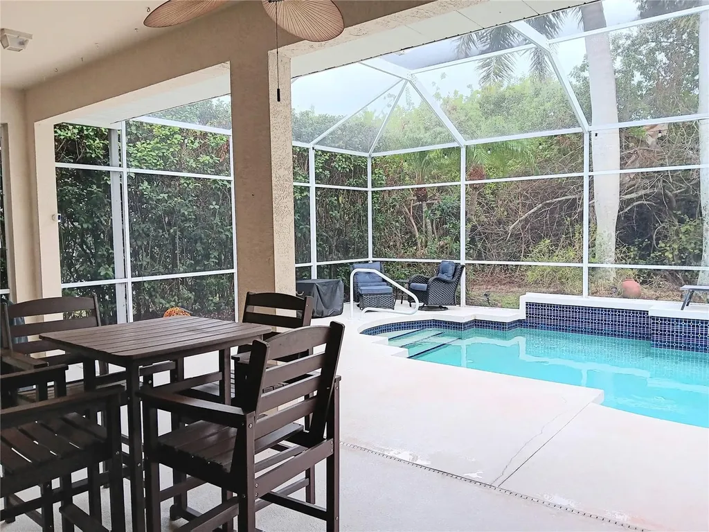 6828 Winslow Street Sarasota FL 34243