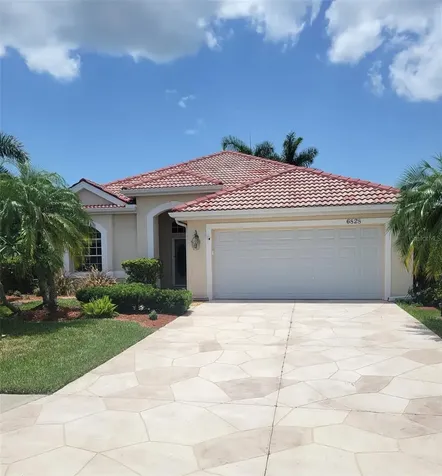 6828 Winslow Street Sarasota FL 34243