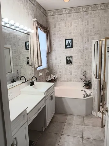 6828 Winslow Street Sarasota FL 34243