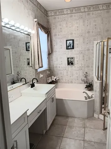 6828 Winslow Street Sarasota FL 34243