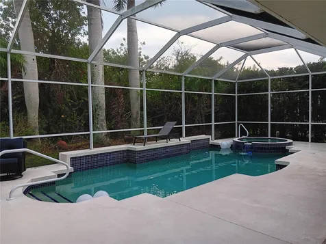 6828 Winslow Street Sarasota FL 34243