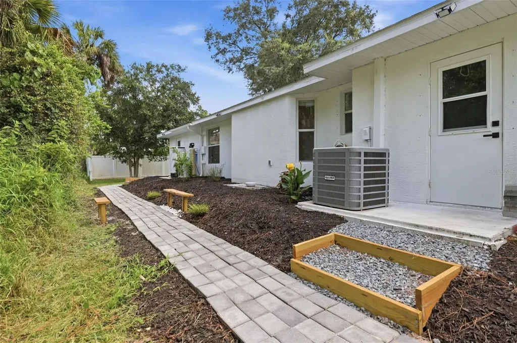 18174 Dickens Avenue Port Charlotte FL 33954