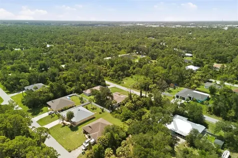 18174 Dickens Avenue Port Charlotte FL 33954