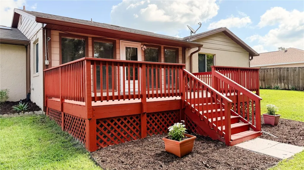 898 Crittenden Avenue Orange City FL 32763