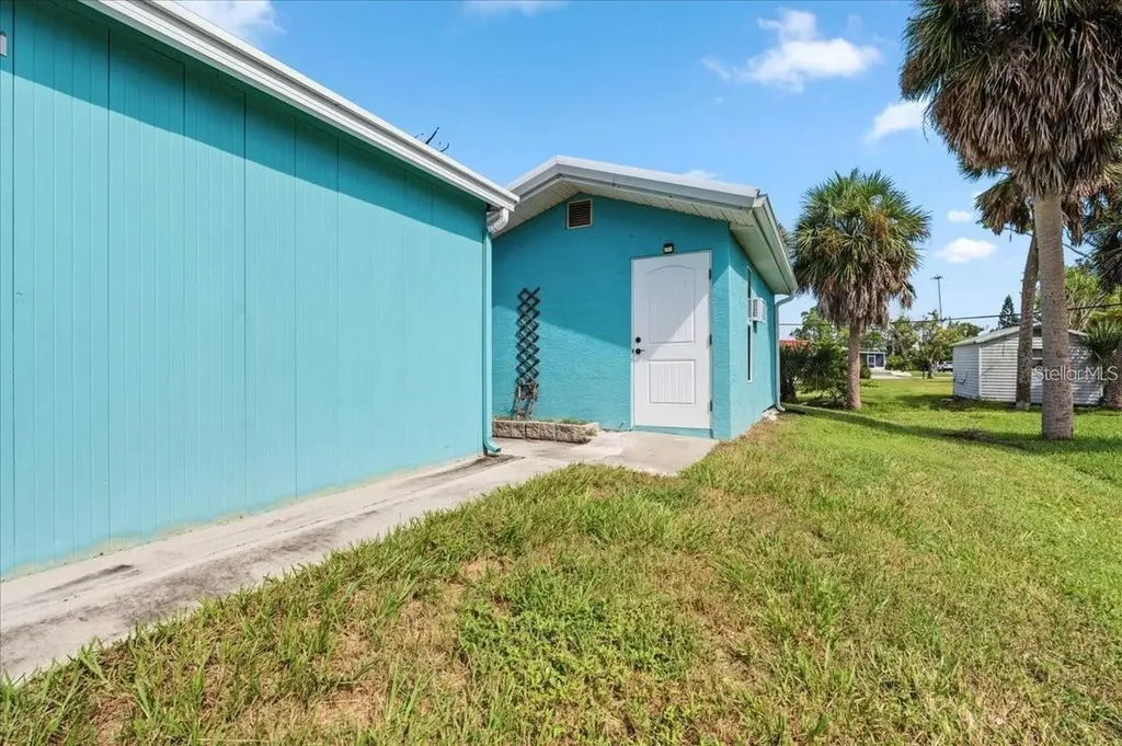 8188 Robert Street Englewood FL 34224