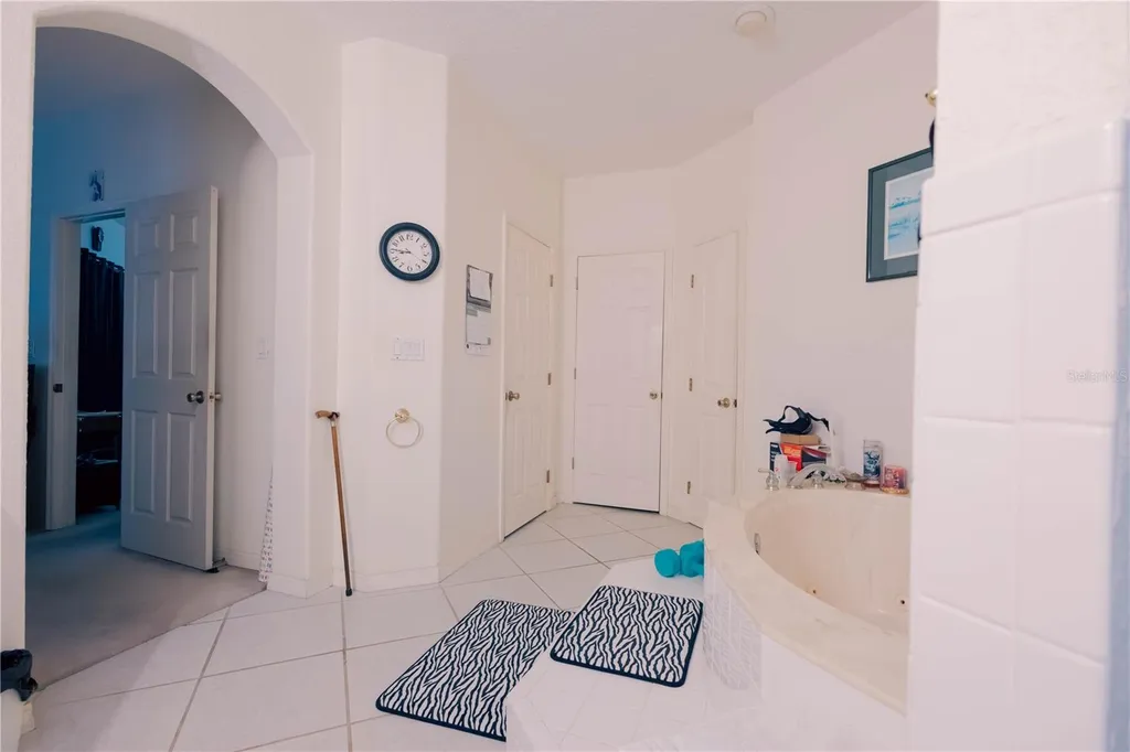 2266 Red Gate Road Orlando FL 32818