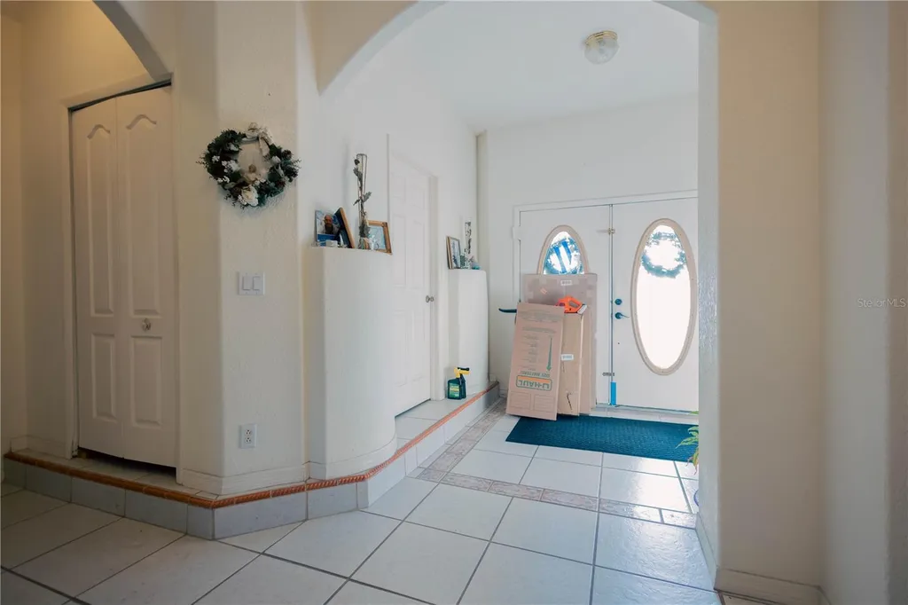 2266 Red Gate Road Orlando FL 32818