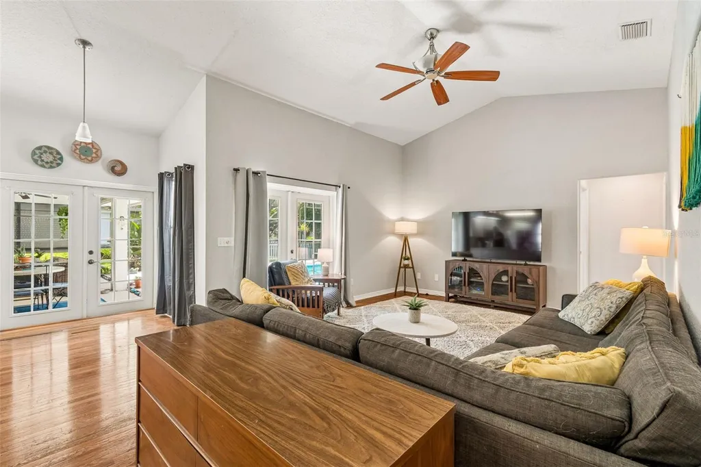 1776 Wood Thrush Way Palm Harbor FL 34683