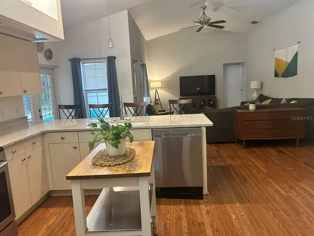 1776 Wood Thrush Way Palm Harbor FL 34683