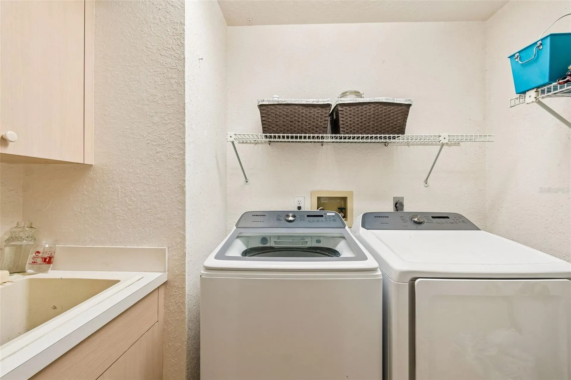 1776 Wood Thrush Way Palm Harbor FL 34683
