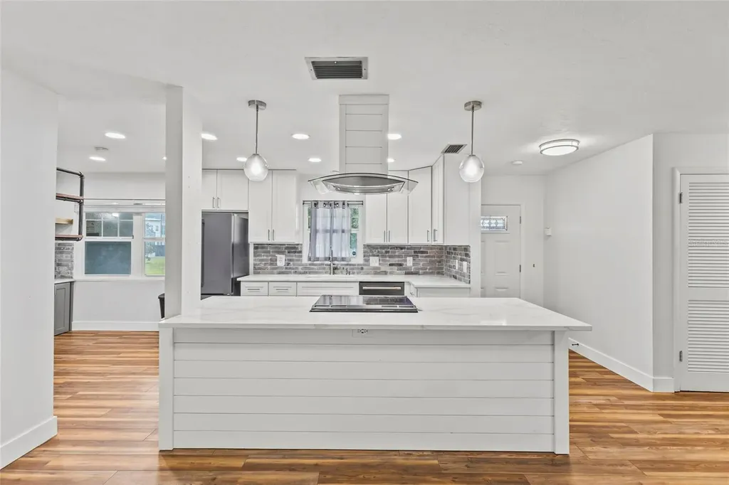 611 Leona Avenue Ellenton FL 34222