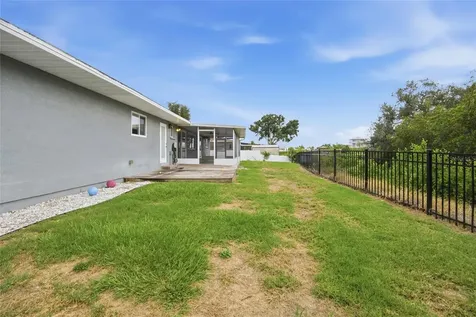 611 Leona Avenue Ellenton FL 34222