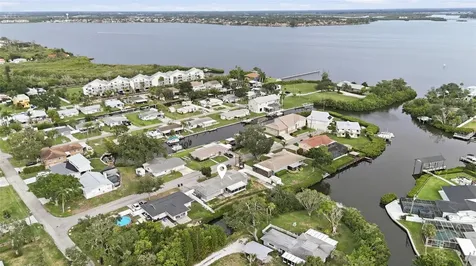 611 Leona Avenue Ellenton FL 34222
