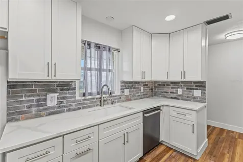 611 Leona Avenue Ellenton FL 34222