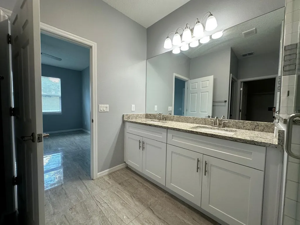 117 W Murphy Street Davenport FL 33837