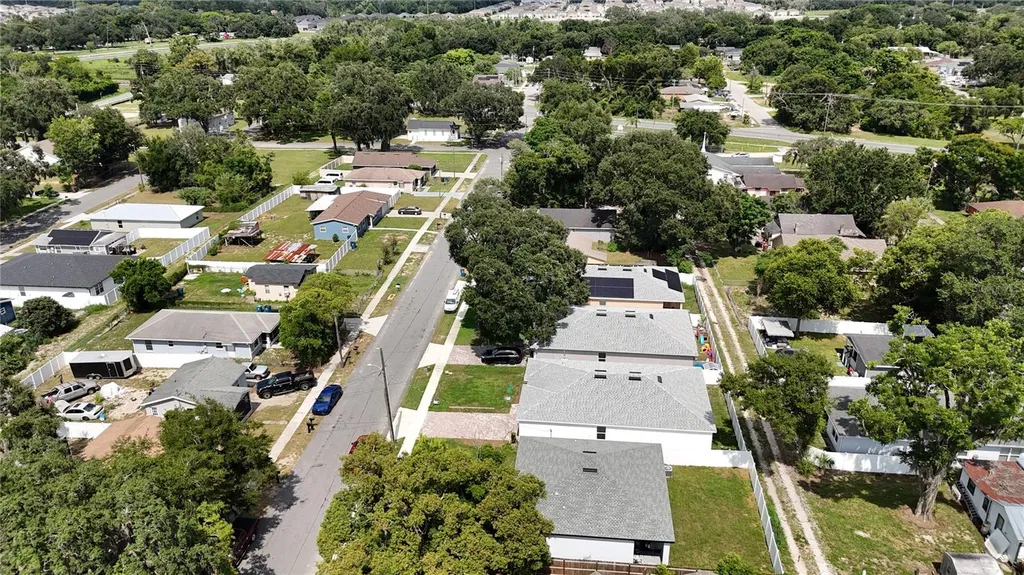 117 W Murphy Street Davenport FL 33837
