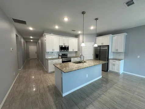 117 W Murphy Street Davenport FL 33837