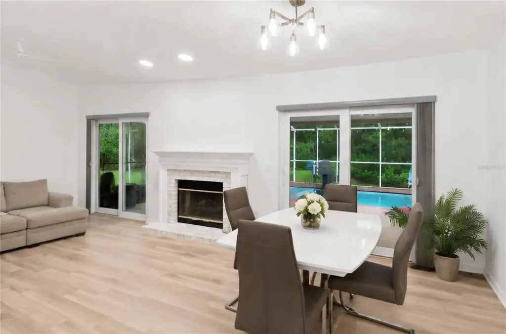1014 Hardwood Drive Valrico FL 33596