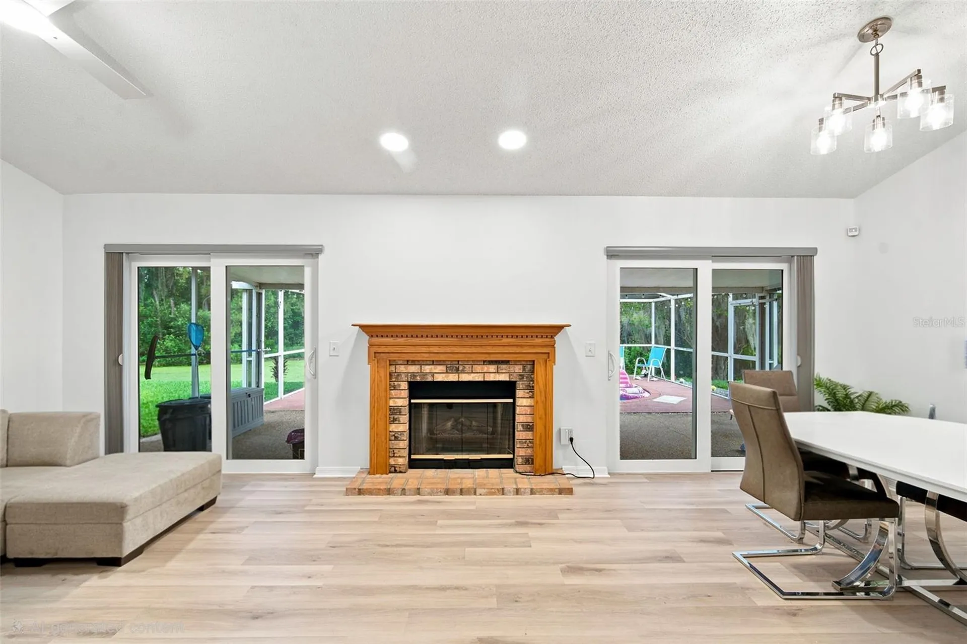 1014 Hardwood Drive Valrico FL 33596