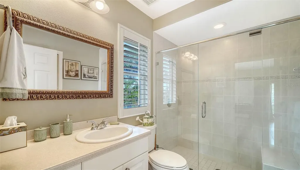 657 Halyard Lane Longboat Key FL 34228
