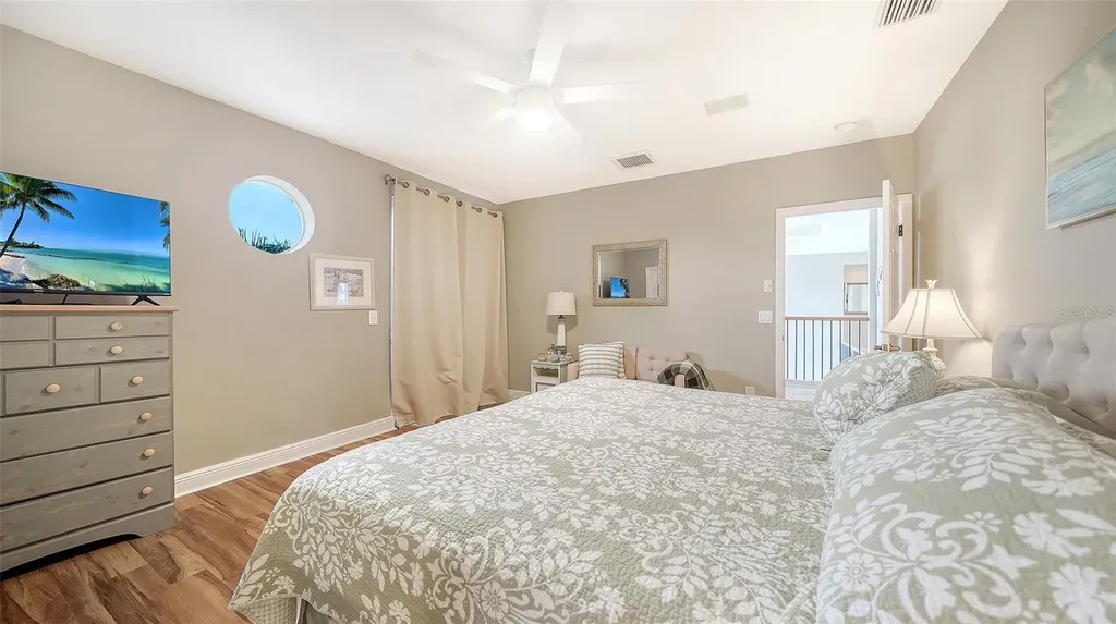 657 Halyard Lane Longboat Key FL 34228