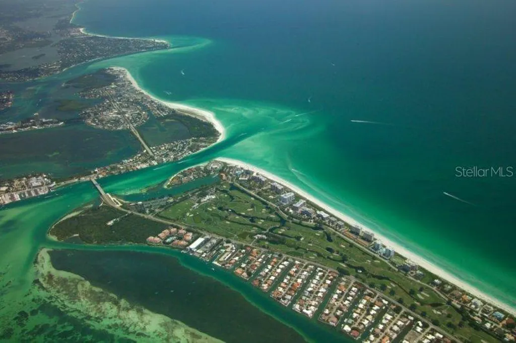 657 Halyard Lane Longboat Key FL 34228