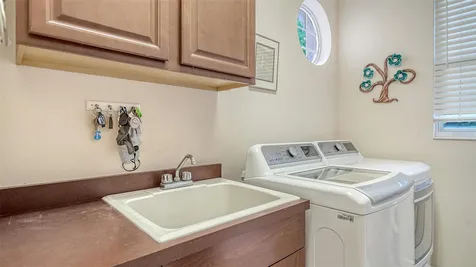 657 Halyard Lane Longboat Key FL 34228