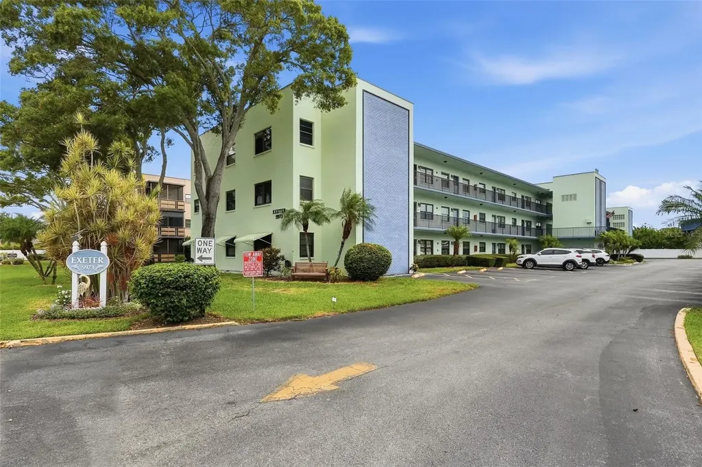 5973 Terrace Park Drive N St Petersburg FL 33709