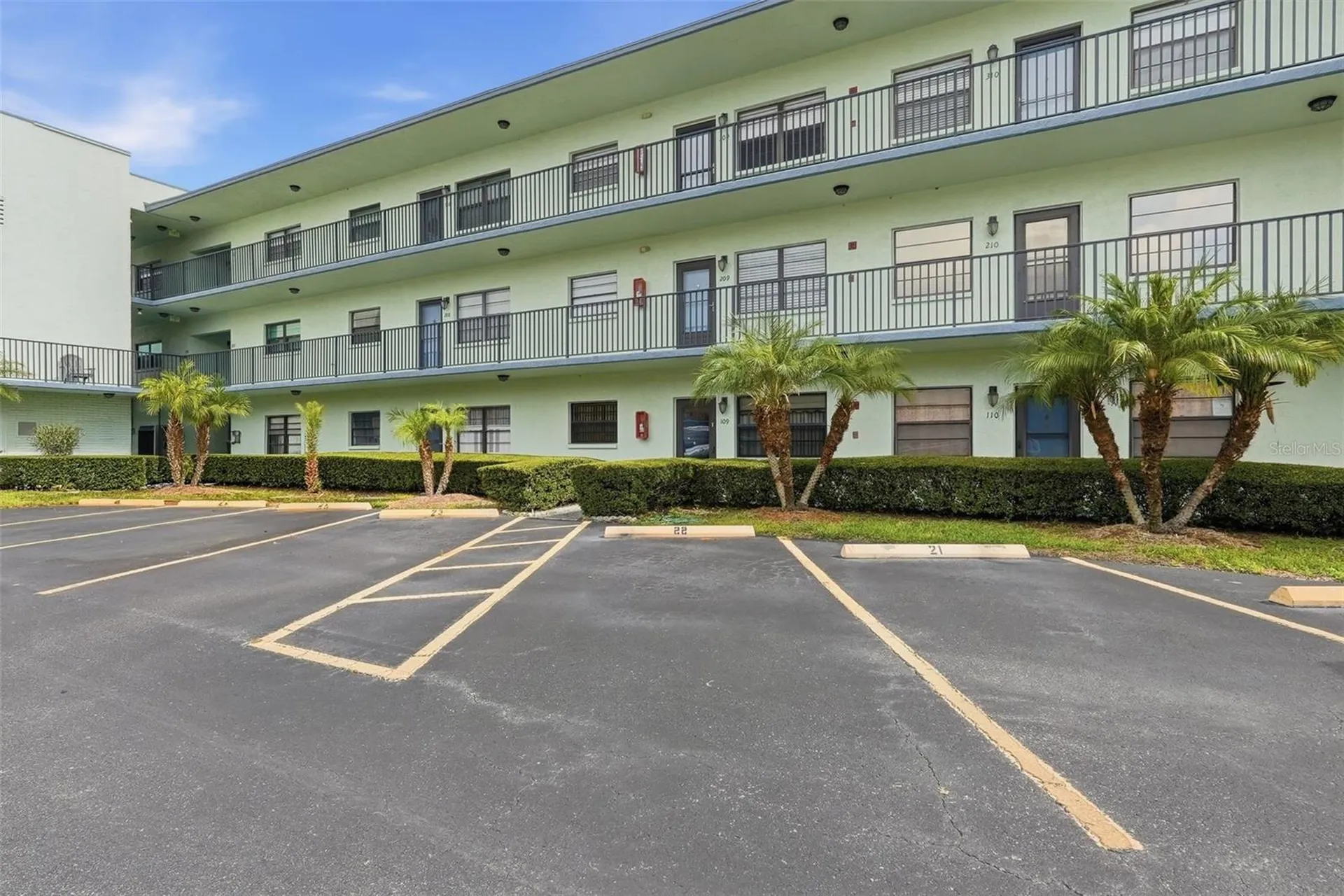 5973 Terrace Park Drive N St Petersburg FL 33709