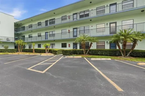 5973 Terrace Park Drive N St Petersburg FL 33709