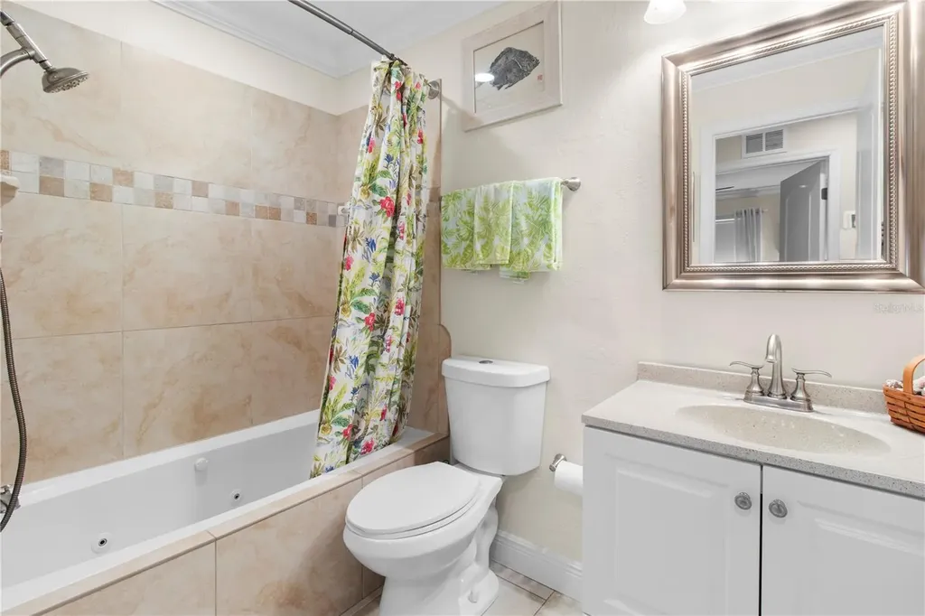 3326 Bougainvillea Street Sarasota FL 34239