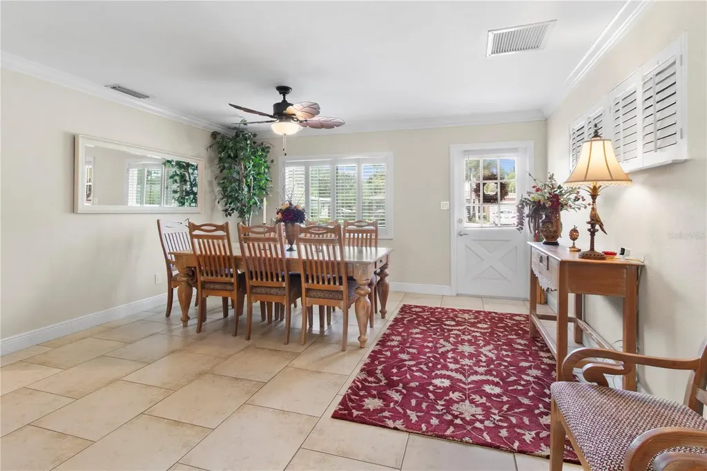 3326 Bougainvillea Street Sarasota FL 34239