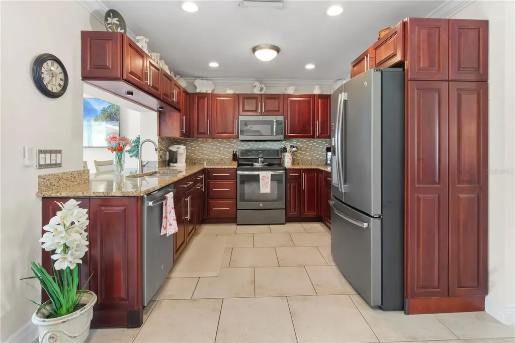 3326 Bougainvillea Street Sarasota FL 34239