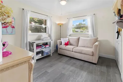 3326 Bougainvillea Street Sarasota FL 34239
